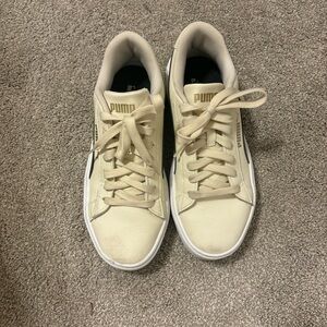 Puma cream sneakers